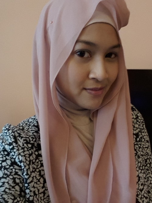Never get bored of this hijab style #HOTD #ScarfMagz 