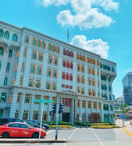 Bekas gedung kantor polisi kalau kata @amasna. Karena jendelanya warna-warni, jadinya banyak orang yang foto-foto di sini.⁣
⁣
#singapore #yoursingapore #travel #travelgram #traveler #instatravel #asia #southeastasia #spore #chikatravelstories #clozetteID