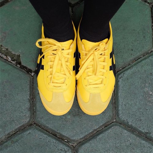 New shoes 👟
.
.
.
#clozetteid #tigeronitsuka #onitsuka #shoes #yellow #onitsukatiger #tigeronitsukajapan #shopping #onitsukajapan #clozette