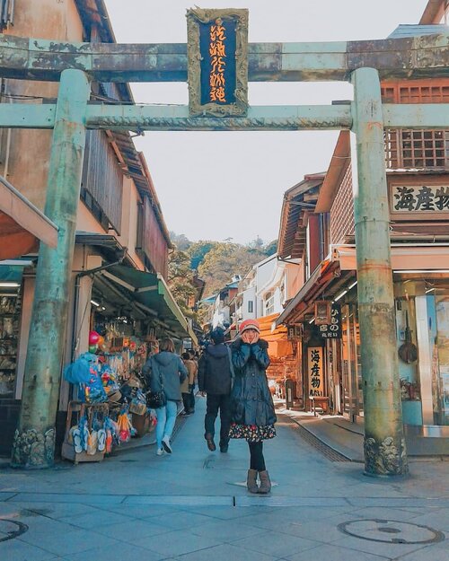 Memories are never forgotten, even It was passed 3 years ago when I was an exchange student to Tokyo. This picture was taken in a beautiful small island in Kanagawa area called 'Enoshima'