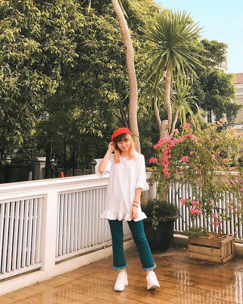 Beret hat: little touch for any simple outfits 👌🏻 This is what I wore to yesterday’s Peko-chan event, don’t have many red clothes, so I just wear my red beret 😅 Lepas topi langsung ga sesuai dresscode 🤣 #japobsOOTD
.
.
.
#clozetteid #fashionblogger #outfitoftheday #lookbookindonesia #ootdindo #ootdindokece #ootd4nylonjp #wearjp #berethat #casualstyle #ggrepstyle #styleinspo #styleinspiration #bloggerperempuan #패션 #패션스타그램 #패션피플 #스트릿패션 #오오티디 #今日の服 #今日のコーデ #コーデ