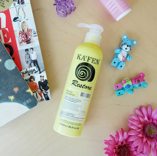 Finally tried @kafenshampoo_id Snail Restore Shampoo! It's best seller hair product in Taiwan and super recommended to repair your dry and damaged hair. Read more about my review on #bigdreamerblog (Link on bio!) #ClozetteID #ClozetteIDReview #KAFENshampooXClozetteIdReview