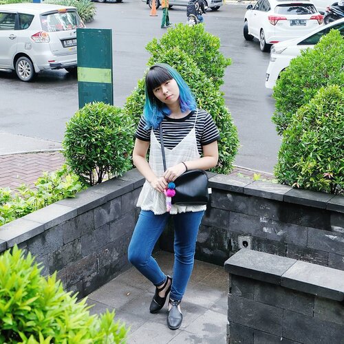 Read my latest blog post, link in bio 🤗 or simply visit bit.ly/2izlYqi #bigdreamerblog .
.
.
#fashioninfluencer #fashionblogger #fbloggers #indofashionpeople #streetstyle #cgstreetstyle #clozetteid #ggrep #looksootd #lookbookindonesia #whatwelikeootd #ootdindo #styleblogger #coordinate #streetsnap #bloggingboosters #styleinspiration #ootd4nylonjp #今日のコーデ #今日の服 #ファション #ブロガー #ファションブロガー #コーデ #패피 #파워블로거 #패션 #패션블로거 #블로거