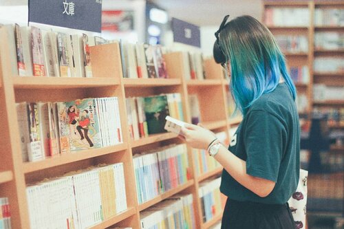 Somewhere I love the most. Real one soon? 😇...#clozetteid #ggrep #vscocam #kinokuniya #japanesebook #原宿 #日本 #本 #おしゃれ #블로거 #파워블로거 #ブロガー #fbloggers #instagood #ombrehair #balayage #hairstyle #harajuku #photography #50mm #f18 #canoneos60d