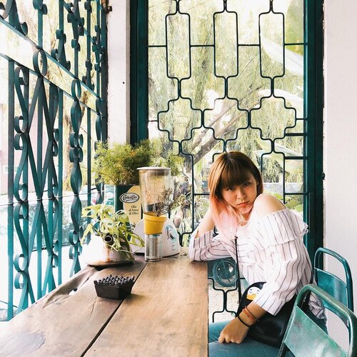 Cuacanya enak bener buat tidur lagi 😭😭😭 Apa daya ku harus bekerja, no work no life 😂
.
.
.
#clozetteid #fashionblogger #cafehopping #styleinspo #ggrep #패션 #카페 #여행스타그램 #스트릿패션