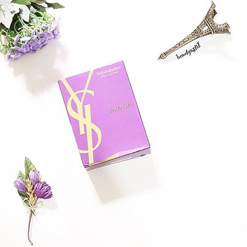 Just my #picoftheday and hello Thursday #tbt 😜 Review soon! Have a great day 😍 #clozetteid #starclozetter #YSL #perfume #manifesto #purple #yvessaintlaurent #paris #eiffel #new #love #likes #potd #flower #scent #colors #ungu #flatlay #photooftheday #happy #smile #husband #follow