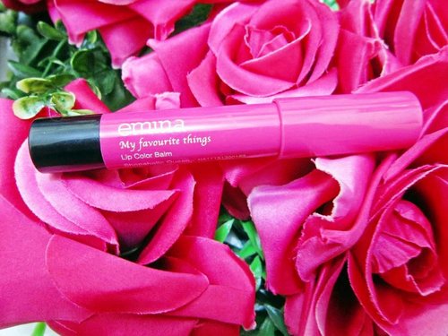 Have you tried My Favourite Things Lip Color Balm from @eminacosmetics ?
Read full #review of this product on #MeisUniqueBlog
Or visit: 
http://www.uniqueblogofmei.com/2016/10/emina-my-fav-things-lip-color-balm.html
.
.
.
.
.
#bblog #clozetteid #instablog #clozettedaily #ibb #ifb #ifbb #instapic #blogger #eminacosmetic #blogreview #Indonesia