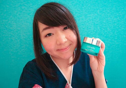 Good night, Uniquesss! Macet di jam pulang kantor bikin bad mood banget, ya..🙈
.
Daripada makin bad mood, mending aku nonton K-drama sambil maskeran terus bobo deh.. 😴😜
.
Beberapa hari ini, Mei lagi coba'in @clinelleid PureSwiss HydraCalm Sleeping Pack yang punya '7secrets to the happy skin with 7 no's'.. hmm, apaan tuh? 🤔
. 
Mampir yuk ke #MeisUniqueBlog (www.uniqueblogofmei.com) or #linkonbio.. .
.
.
.
.
#Clozetteid #skincare #DayandNight #withClinelle #ClinelleXClozetteIdReview #Clozetteidreview #ProtectandReviveYourSkin  #ClinelleIndonesia