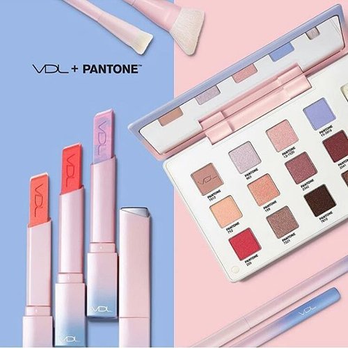 I kinda curious with the lipstick.. XD *cling cling* #beautyblogger #dugongss #sfs #beauty #makeup #korean #repost #followforfollow #clozetteid #clozette #dailypost #clozettedaily #vdl #cosmetics