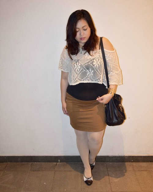 Family's day out last week with another skirt from @deadly_gorgeous
•
•
•
#ootd #potd #ootdindo #lookbookindonesia #lookbookindo #indonesian_blogger #indonesiancurvyblogger #chictopiastyle #looksootd #ootdholic #outfithariini #ootdjourney #clozetteid #clozetter #COTW #instalike #instagood #ysl #saintlaurent #fashion #blogger #fashionblogger #fblogger #fashiondiary #dyantara #dyantarastyle #aiachanfashionjournal #endorsement #endorse #sponsorship