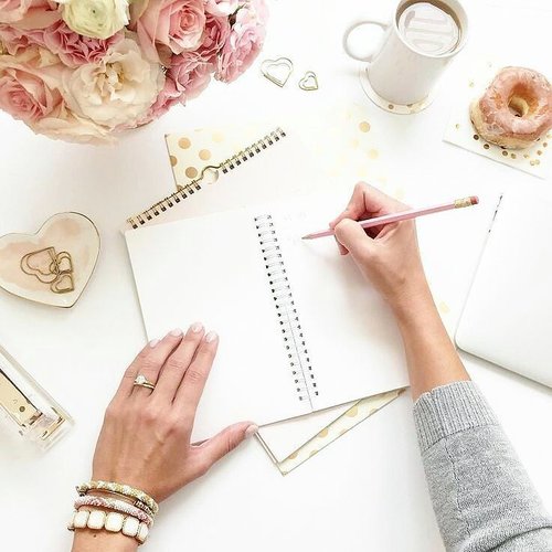 Let's start again! But first, to-do-list 📝
-
📷 @perempuanpunyakarya
