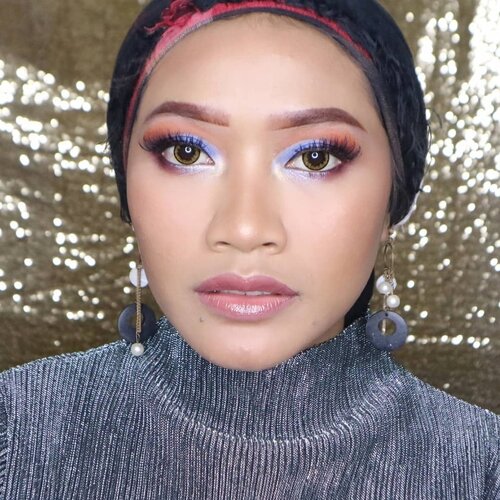 Blue Eye Cut Crease..Face : @elfcosmetics Mineral Infused Face Primer.@maybelline Fit Me Matte Poreless (228).@lagirlindonesia Pro Conceal HD high-definition (Creamy Beige).@wardahbeauty Acne Face Powder.@maybelline V-Face duo stick.@modelco_cosmetics Glow Baby Glow Bronzer.@viva.cosmetics blush on.@wetnwildbeauty Highlighting Powder Illuminatrice...Product : @focallure Eyeshadow.@ltpro_official Perfecting Eye Colour Shiny 0110.@artisanpro Eyelashes.@posybeauty.id Lipcream (wrath).@modelco_cosmetics Ultra Lip Gloss.--#beautychannelid @beautychannel.id @indobeautysquad @beautybloggerindonesia @balibeautyvlogger @setterspace #beautyjungkie #tampilcantik #eyecutcrease #blueeyeshadow #makeupworld #makeuptutorial @makeupgalss @tampilcantik @allmodernmakeup @make.up.vines @bunnyneedsmakeup @bvlogger.id @indobeautygram #indobeautygram #indobeautyvlogger #clozetteid