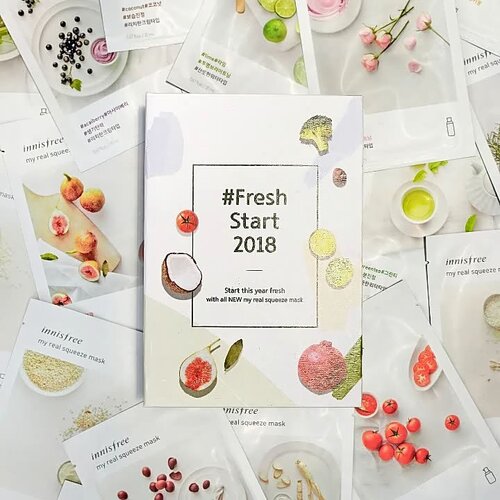 Minggu lalu aku sempat sharing di Insta Story, tepatnya konten Mail Time tentang 1 Booklet dari @innisfreeindonesia yang isinya 18 My Real Squeeze Mask. Uniknya, mask sheet ini punya 3 tekstur : Water type, Essence type, dan Cream type. Dimana kita semua tau kalau semua mask sheet umumnya bertekstur essence. Nah, disini aku mau jabarin sedikit, Water type ini cair banget seperti air, Essence type sedikit lebih kental seperti gel, sedangkan Cream type teksturnya lebih padat dari Water type or Essence type dan warnanya putih seperti krim pada umumnya namun jauh lebih ringan. Wanginya soft, nggak bikin breakout, nggak lengket di kulit, bikin kulit aku kenyal dan glowing, suka bangettt!! Karena aku mau ngomongin lebih detail tentang Squeeze Mask ini, rencananya aku mau bikin blogpostnya nih. Siapa yang setuju di bikin blog post comment di bawah ya 😉

#innifriends
#clozetteid
#lykeambassador
.
.
.
.
.
.
#korean #koreagirl #korea #indonesia #ulzzang #ulzzanggirl #masksheet #skincare #koreanskincare #blog #beautyblog #blogger #beauty #endorsement #endorse #sponsorship #likeme #recent #followme #photooftheday #ibv #vlogger #beautyvlog #beautyvlogger #youtuber #youtube #faceoftheday