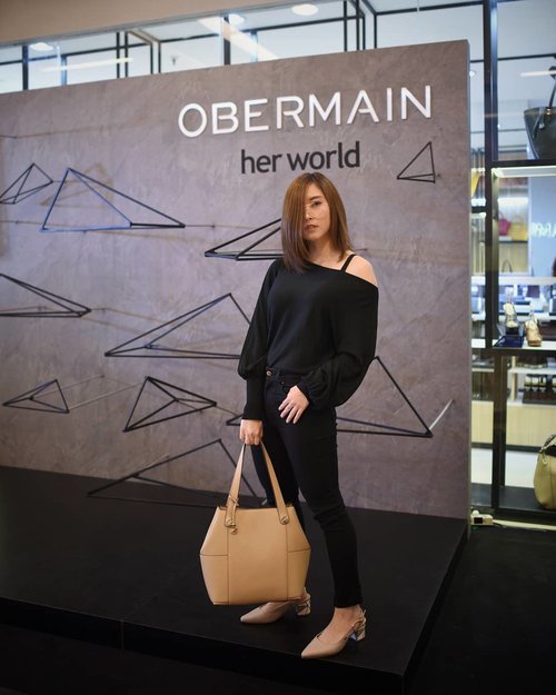 Had so much fun and Geometriches today at the Flagship store opening of @obermainid at PIM 1, wearing their latest collection of shoes and bag. Enjoy 30% off storewide until 6 May 2018. Kinda follow @obermainid for the latest update.

#obermainid #obpeople #obgeometriches
.
.
.
.
.
#clothes #womensfashion #dress #instadress #ootd #outfit #whattowear #fashion #style #fashionstyle #fashionblog #photooftheday #l4l #likers #instagood #potd #like4like #me #girl #monochrome #clozetteid