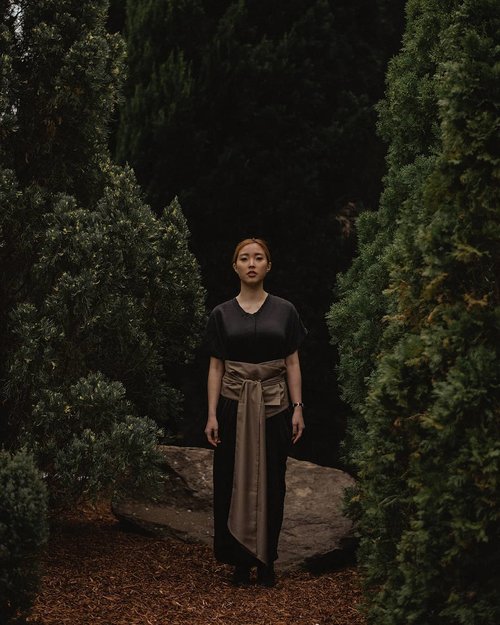 📷 @samseite

Feelin' so Japan today. Wrapped in @kaeinstudio Durin Dress paired with @ritterandskeete Shrub Belt. Match nature vibes to nature.
.
.
.
.
.
#fashion #photooftheday #style #instagood #girl #like #fashionblogger #photography #nature #outfitoftheday #outfitinspo #instagram #outfitideas #outfits #forest #model #fashionnova #picoftheday #clozetteid