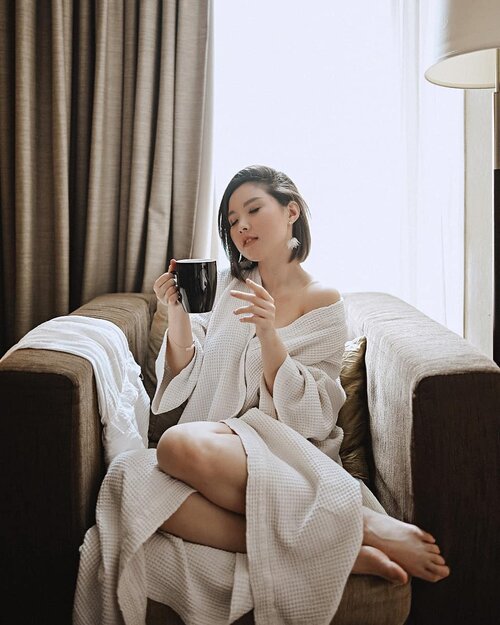 I orchestrate my mornings to the tune of coffee - 📸 @samseite......#clozetteid #ootd #fotd #faceoftheday #coffee