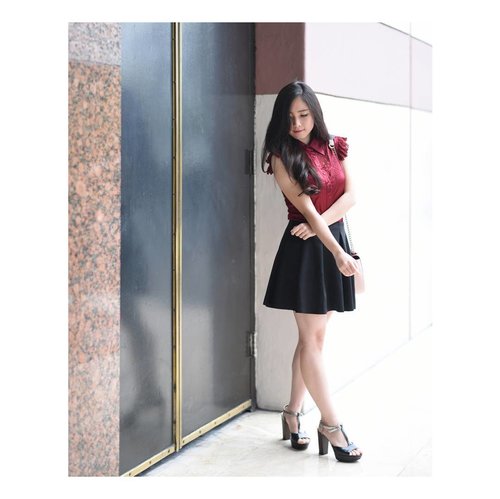 Old clothes mix @zaloraid black flare skirt. Me ready for Lunar New Year and get #AltheaAngpow from @altheakorea ♥ Wishing you a very happy and prosperous CNY! @miharu.julie @deedeeyoung_  @steviiewong .....#endorse #endorsement #photo #photography #blog #indonesian #portrait #look #outfits #instamood #like #likeforlike #beauty #fashionblogger #blogger #photograph #photoshoot #ulzzang #korean #fashion #fashionista #outfitoftheday #outfit #lookbook #ootdindo #ootd #girl #clozetteid