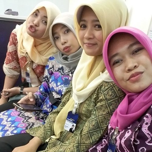 Lips 💋
Hello jumat #batik #wonderfull #ootd #clozetteid #hijabers #salamselfie