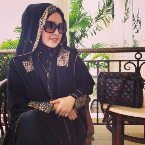 Abaya, Arabian's Dress