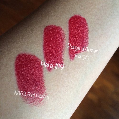 The swatches from the #redlipstick.

#makeup #makeupaddict #fdbeauty #clozetteid #NARS #GiorgioArmaniBeauty #Hera