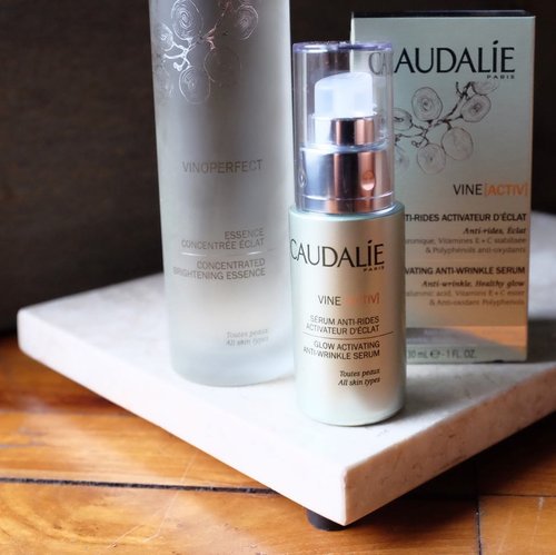 Few days ago I went to the launch of @caudalie at @sephoraidn. This French brand has its few classics such as the Grape Water mist and Beauty Elixir. I’ve tried several of their products but it was a hit and miss. However, several years back, I noticed how this French brand really incorporate the Asian skincare knowledge into their brand. Such as the focus on hydration and brightness/glow. The launch of these products is the proof! If you want to venture outside the cult favourite Beauty Elixir, The Essence and Vineactive serum are worth your trip down the Sephora alley. I’m especially impressed with the essence texture and hydrating ability.