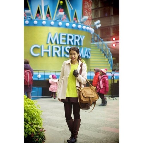 'Tis the season to be jolly.. Falalalala lalalala... Don we now our gay apparell.. Falalala lalala... 💛🌟🌼🍃🌻😊 #seasongreetings #christmas #winter #shanghai #travel #outfit #ootd #potd #clozetteid #acerliquidjade #casualyetstilltrendy #neon #jumper #glassons #coat #forevernew #boots #yesstyle #mulberry #fossil #gloves #zara