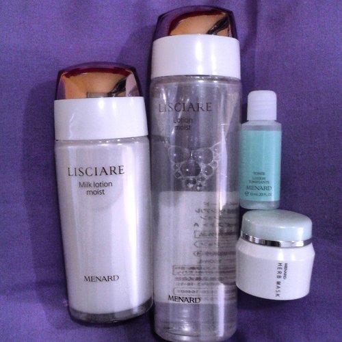 My new skincare routine. Let's see how my reacts to it. @deszell @aqualysa @ditatwinz #menard #lisciare