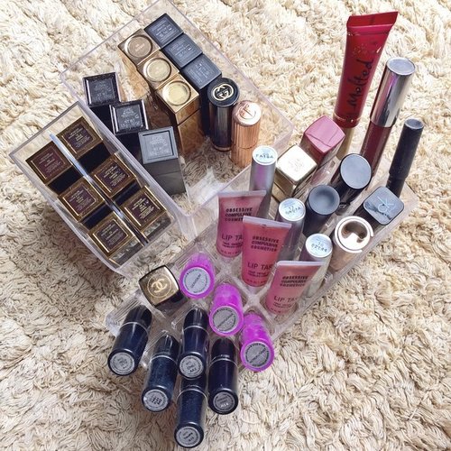 because a woman can never have too many lipsticks 💄💋👄#fdbeauty #clozetteid #lipstick #makeup #lipstickjunkie