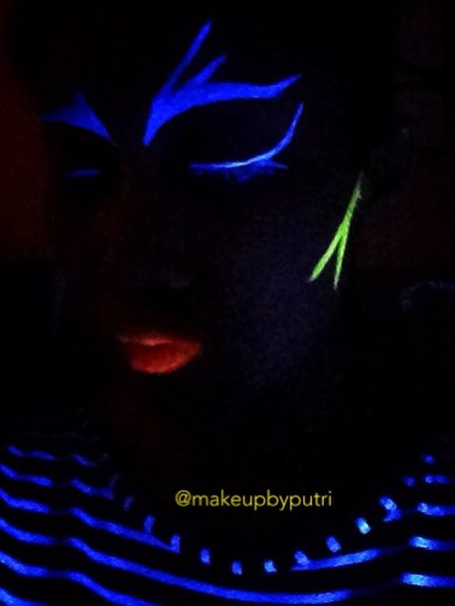 Neon Makeup