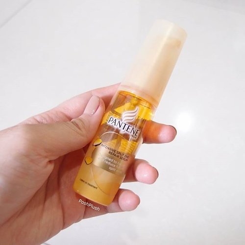 My favorite hair serum/oil, Pantene Intensive Split End Repair Serum.
I used to color my hair and it made my hair dry andd started to have split ends, especially along with the usage of hair styling tools such as curling iron or hair dryer. This oil helps to protect and repair my dry hair. It doesn't weigh your hair diwn and smells great too. 
Unforunately, it is not available yet in Indonesia. I got mine in Bangkok and now it's almost finished! What to do??!
Anyway, happy monday and may you have fabulous hair day today 😘
#beauty #beautytalk #hairserum #haircare #hairoil #pantene #happymonday #beautyblogger #beautybloggerid #indonesiabeautyblogger #instabeauty #nomoresplitends #clozetteid #clozeteco #fdbeauty