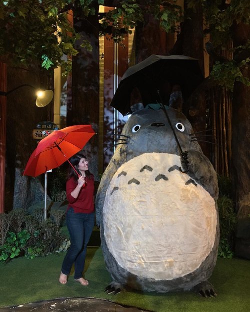 Totoro is one of the first movies I watched and somehow leaves a deep impression in me.. so excited that I can see and even hugged this big guy today!
My childhood dream comes true today! 💙💙💙
.
.
.
#totoro #studioghibli #happy #grateful #clozetteid #kidatheart