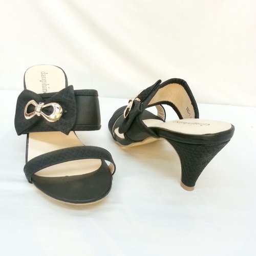 Rakuten BELANJA ONLINE: Dauphine Sandals 883-1 available in BLACK and APRICOT. 