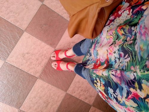 Cheer up the day with flowery top and red wedges