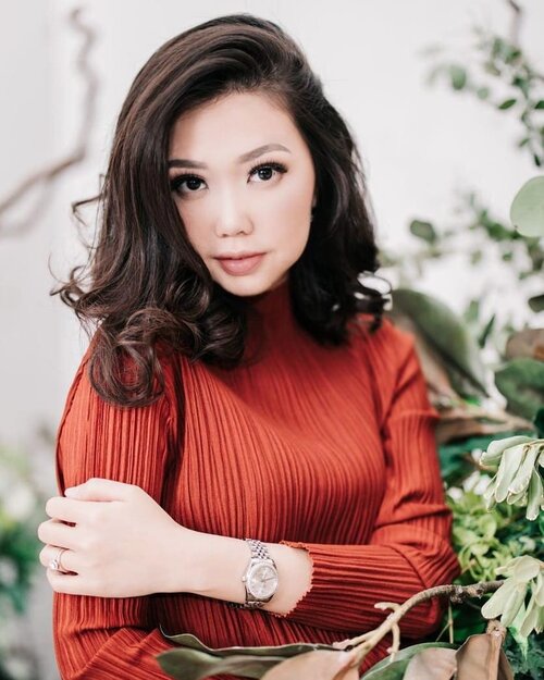 Makeup for @desinatalia

Makeup by @shelleymuc @shelleyssebastian
HairDo by @hair.rita
Captured by @state_photography
Decor @steve_decor

#makeup #beauty #shelleymuc #surabaya #makeupartist #mua #shelleymakeupcreation #beforeafter #clozetteID #makeover #muasurabaya #muaindonesia #hairdo #soft #softmakeup #beautifulgirl  #makeupartistsurabaya #surabayamakeupartist #correctivemakeup #monolid #monolidmakeup