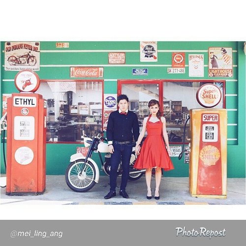 Selamat Prewedding makeup and HairDo for @mei_ling_ang 
Makeup&Hair by @shelleymuc 
By @mei_ling_ang "I love you not only for what you are, but for what I am when I am with you 
#prewedding #pinup #eastofedenphotowork #vintage #50s #60 #vintageprewedding #Gasstation #cocacola #redandblack #fmprewedding 
Captured by @eastofedenphotowork
Makeup by @shelleymuc 
Dress by @mai.design" via @PhotoRepost_app
#makeup #makeover #beauty #shelleymuc #surabaya #makeupartist #mua #shelleymakeupcreation #beforeafter #clozetteID #makeover #muasurabaya #muaindonesia #hairdo #vintage #vintageprewedding #vintagemakeup #vintagehairdo #prewedding #preweddingmakeup
