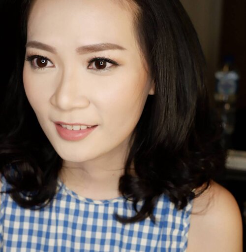 Soft Makeup for @ciciliaoei

Makeup by @shelleymuc @shelleyssebastian
HairDo by @wendywidiarusso

#makeup #beauty #shelleymuc #surabaya #makeupartist #mua #shelleymakeupcreation #beforeafter #clozetteID #makeover #muasurabaya #muaindonesia #hairdo #soft #softmakeup #beautifulgirl #softsmokey #glammakeup #glamourmakeup #makeupartistsurabaya #surabayamakeupartist #correctivemakeup #monolid #monolidmakeup #bride #bridal #bridalmakeup #weddingmakeup #engagement #engagementmakeup