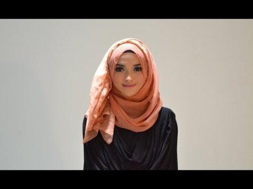 Hijab Tutorial Style 56 by Puteri Hasanah Karunia - YouTube