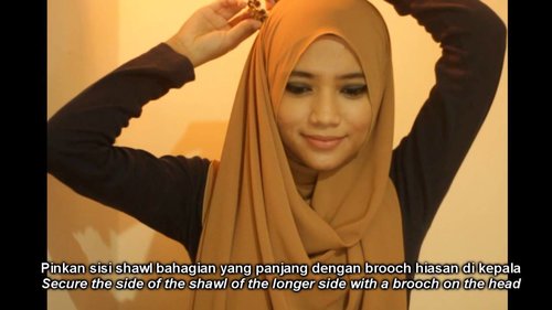 2 Minutes Simple Everyday Hijab Style - YouTube