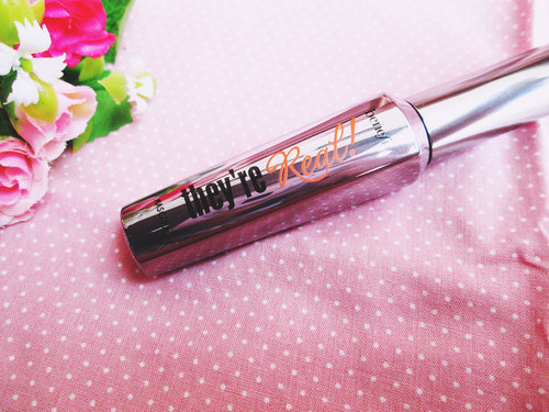 Benefit They're Real Mascara http://shopforcheapo.blogspot.co.id/2016/04/theyre-real-mascara-black-review.html