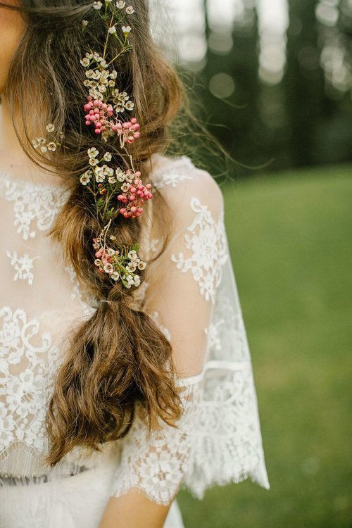 flowery hair