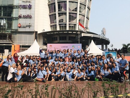 Bangun pagi-pagi sekali untuk dukung acara @laneigeid #RefillMe2019 di CFD hari ini. Semoga hasil donasinya bisa bermanfaat untuk teman-teman yang mengalami krisis air bersih! ❤️.#RefillMe2019 #BetterWaterWithLANEIGE #ClozetteID @clozetteid