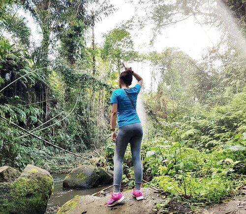 More challenges in 2019
I know I can do it!
Just believe in God and He will do the rest... Still from pojok sungai @padmaubud .
.
.
.
.
.
#newyear #resolution #2019 #beautyblogger #mommyblogger #emakblogger 
#indonesiafemaleblogger
#indonesiabeautyblogger
#fdbeauty
#clozetteid
#clozetter
#clozette
#ootd
#beautybloggerindonesia
#beautyblogger 
#travel #vacation
#like 
#likeforlike
#lifestyle 
#lifestyleblogger
#blogger #bloggerindonesia
#youtuberindonesia #staycation
#potd #picoftheday
#vsco