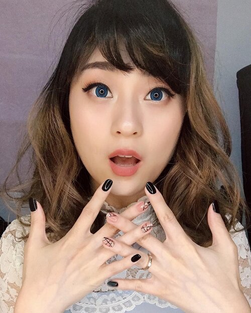 Opps i did it again 🎶 ..
.
.
Nail done by @coconailhouse .
.
.
.
.
.
.
.
.
.
.
.
#selfie #nailart #BeBeautyMood #IndoBeautyGram #Clozetteid #IndoBeautyVlogger #TampilCantik #IVGBeauty #MOTD #MakeUpOfTheDay @sbsin.kr #KoreanMakeup #MakeUpLook #CharisCeleb  @indovidgram @powerofmakeup @urpu @bombtutorial @indobeautygram @tampilcantik @bvlogger.id @makeup_up @powderroom.co.kr @hicharis_official