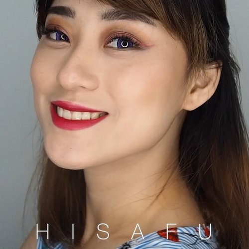 Happy Chinese New Year Guys.. Here is my makeup tutorial for this year.. Tapi tetep ada unsur merahnya dan aku ksh tambahan gold2 dikit.. So here we go.... .
.
Product i used: - @byscosmetics_id Primer Spray
- @lagirlindonesia smoothing face primer
- The Ordinary serum foundation 1.2p
- @pac_mt contouring kit
- @didaforwomen iconic shadow palette
- @lagirlindonesia pro conceal concealer porcelain - @vovmakeupid all day strong lip color red rising
- @lagirlindonesia pro face matte pressed powder - @lagirlindonesia strobelite 120watt
- @studiomakeupid face sculpting and highlighting palatte
- @riveracosmetics blush on blushing rose
- @vovmakeupid pro eyebrow duo
- @martinezcosmeticofficial matte fix lip cream 08
.
.
Hope you enjoy my tutorial and see you soonnn .. byeeeee .
.
.
.
.
.
.
#cny #chinesenewyear #makeuptutorial #makeup #tutorialmakeup #cnymakeup #makeuplook