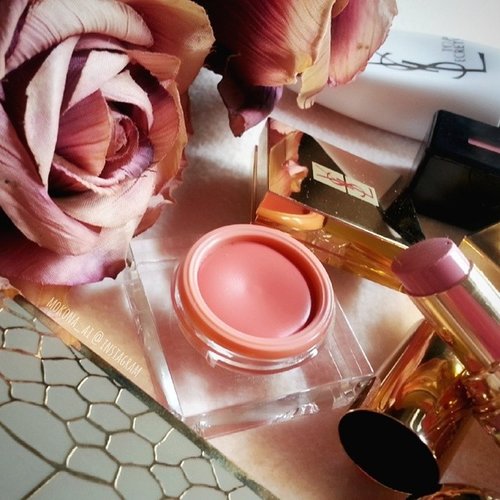#YSL crème de blush 01 velvety peach#creamblush #peach #イヴサンローラン #beautyaddict #makeupjunkie #femaledaily #clozetteid #fdbeauty