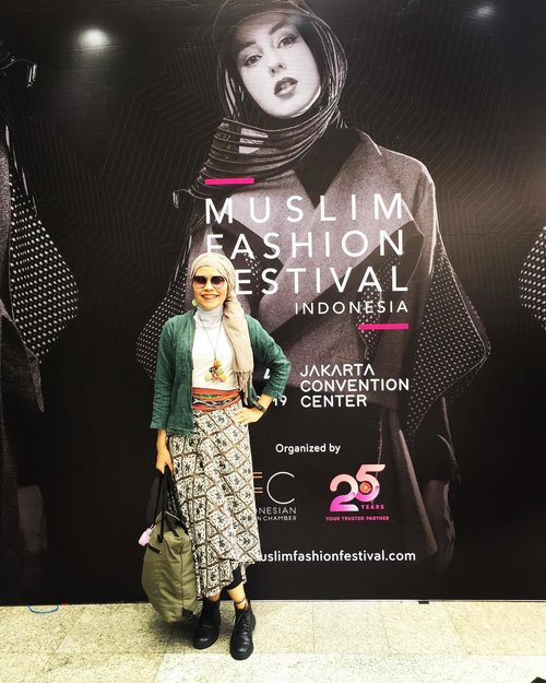 Muslim community, well known as potential target yet marketers. Both were shown at @muslimfashionfestival held last week, welcoming the fasting month and upcoming celebration day calles Eid. Thank you @kumparancom for having me as one of the witnesses of the growing modest fasthion at the country. Pictures of the styles will be uploaded soon..#clozetteid #lifestyle #temankumparan #percayakumparan #muffest #muslimfashionfestival #fashion #fashionate #fashionblogger #fashionable #modestfashion