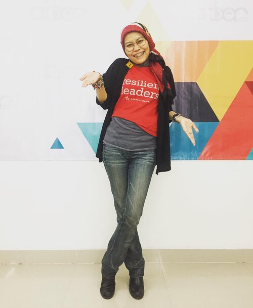 Sometimes, text written on shirt are wishes as pray whispered..#clozetteid #OOTD #HOTD #fashionaddict #fashionableme #fashionate #fashionation #fashionic #fashionableblogger #akber #akademiberbagi #volunteer #volunteerspirit #staycation #amaris #latepost