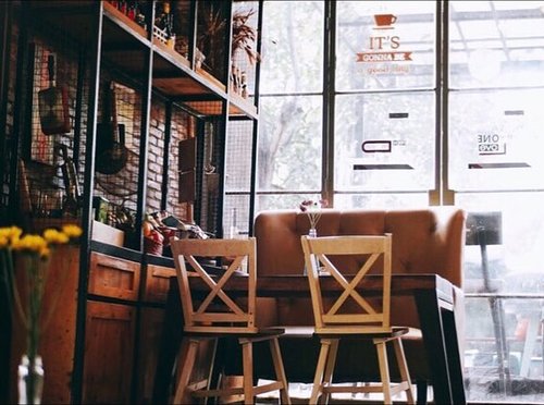 Let’s get lost in a world made of books, coffee, and rainy days............#cafelife #cafegram #cafedumonde #cafehunting #cafehunter #cafehopping #カフェ #카페 #coffeeaddict #コーヒー #coffeeshop #coffeelove #café #coffeeholic #clozetteid