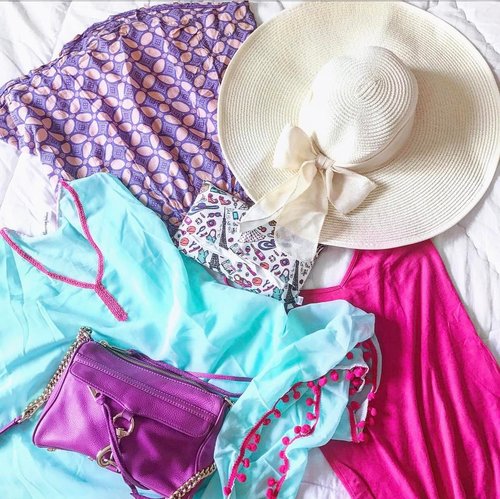 Packing for a short vacay trip in full colors! 💜💚❤️💛💙
.
.
.
.
#packingtime #vacationmode #holidaymood #flatlay #love #instacolors #beachtrip #fashionpost #instastyle #ootdid #aboutalook #outfitplanning #wiwtindo #beachstyle #wiwt #stylestalker #stylediaries #clozetteid