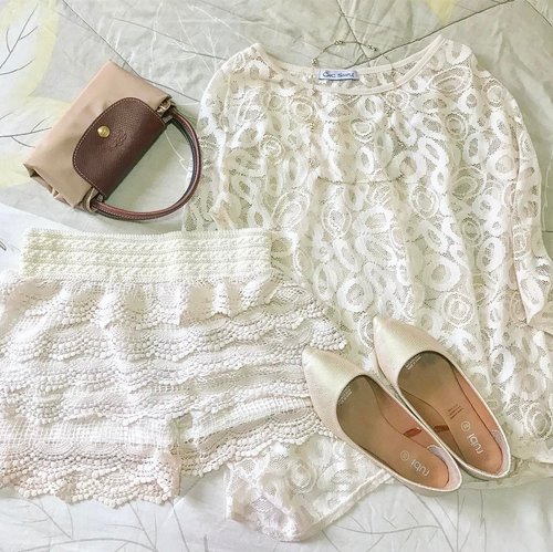 #TodaysOutfit : Crochet Meets Lace ❄️....#outfitoftheday #ootdid #wiwtoday #lace #crochetlove #summerfashion #outfitinspiration #outfitlayout #flatlay #lookbookindo #realoutfitgram #aboutalook #stylediaries #instablogger #todayimwearing #clozetteid
